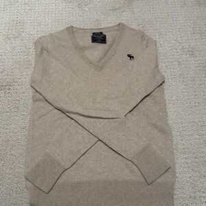 Abercrombie & Fitch Men's Light Tan V-Neck Sweater